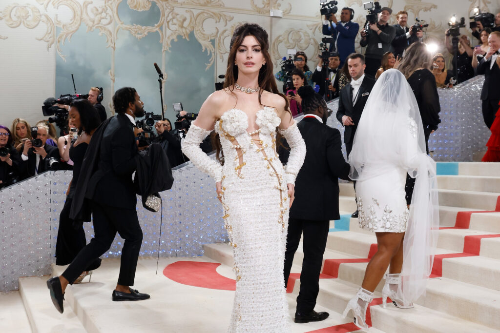 NEW YORK, NEW YORK - MAY 01: Anne Hathaway attends the 2023 Costume Institute Benefit celebrating "Karl Lagerfeld: A Line of Beauty" at Metropolitan Museum of Art on May 01, 2023 in New York City. 