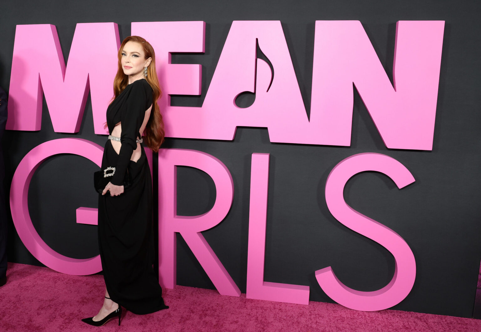 NEW YORK, NEW YORK - JANUARY 08: Lindsay Lohan attends the "Mean Girls" premiere at AMC Lincoln Square Theater on January 08, 2024 in New York City.