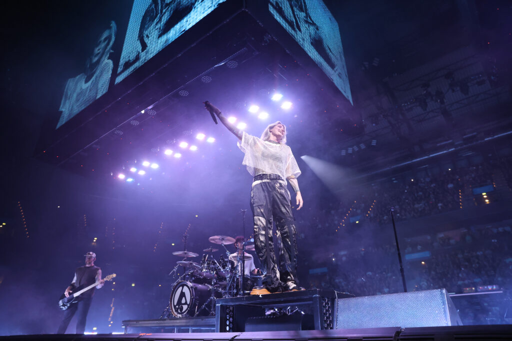 HAMBURG, GERMANY - SEPTEMBER 22: Emily Armstrong  of Linkin Park performs at Barclays Arena on September 22, 2024 in Hamburg, Germany. 