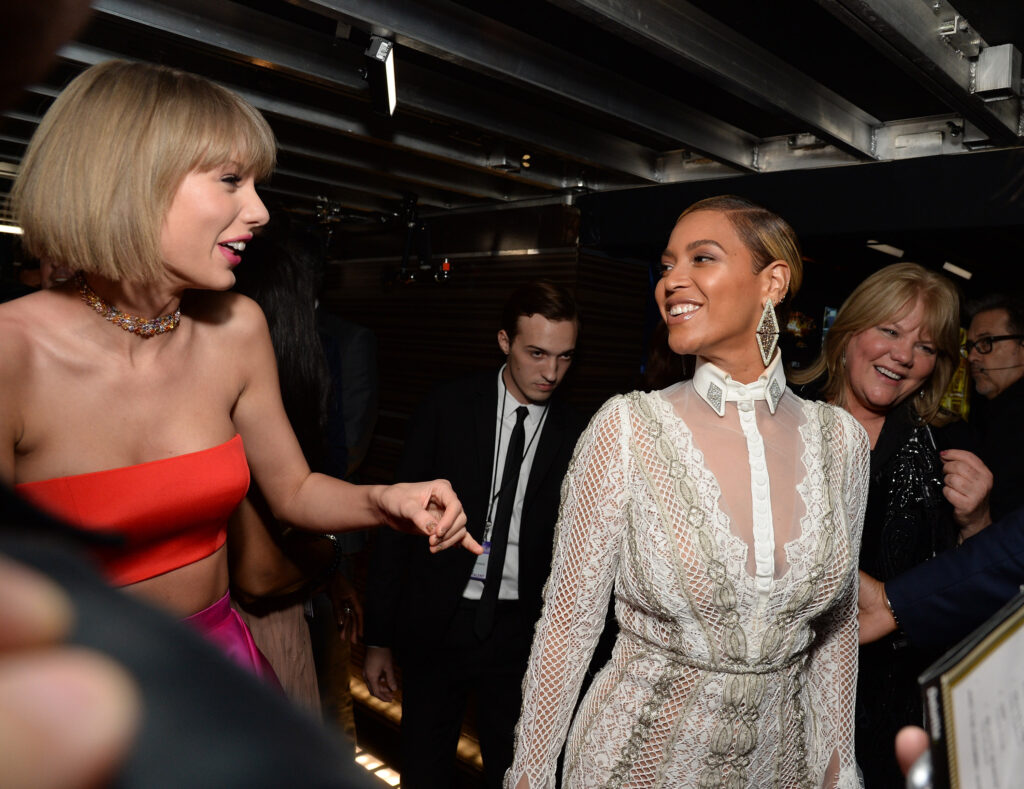 LOS ANGELES, CA - FEBRUARY 15:  Singers Taylor Swift (L) and Beyonce attend The 58th GRAMMY Awards at Staples Center on February 15, 2016 in Los Angeles, California.  